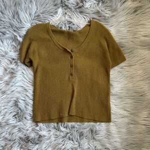 Madewell Short-Sleeve Henley Top in Olive